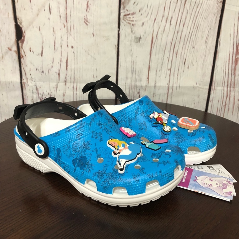 CROCS x Disney Alice in Wonderland limited edition classic Clog in size 7 - Picture 3 of 17
